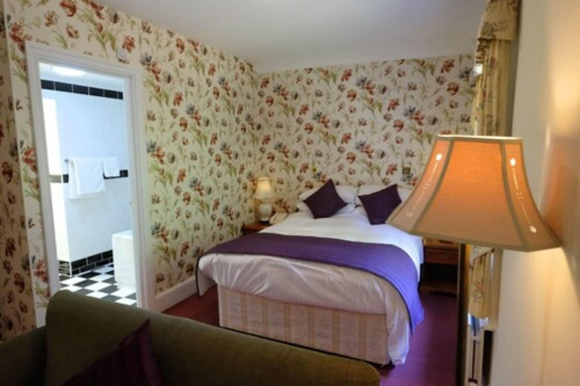 Woodland Manor 3* Bedford