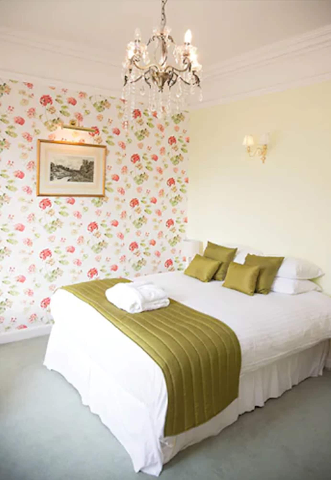 Woodland Manor Bedford